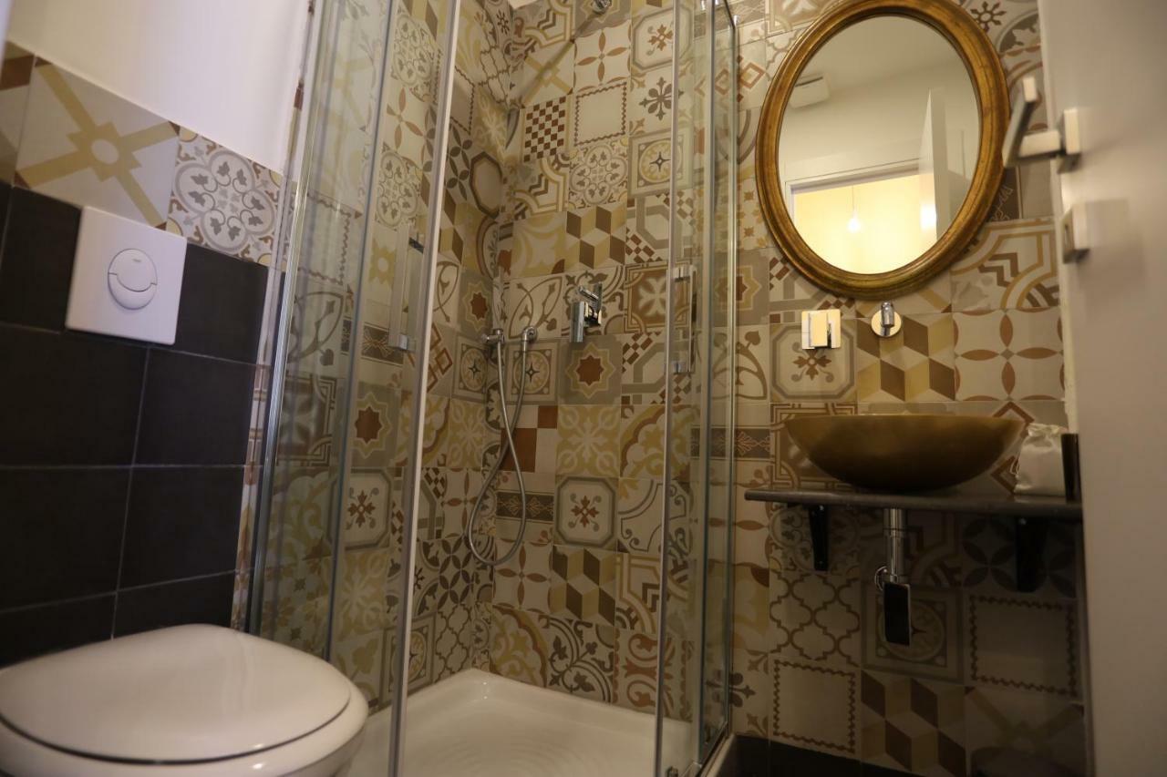 Aroma - Neapolitan Bnb Bagian luar foto