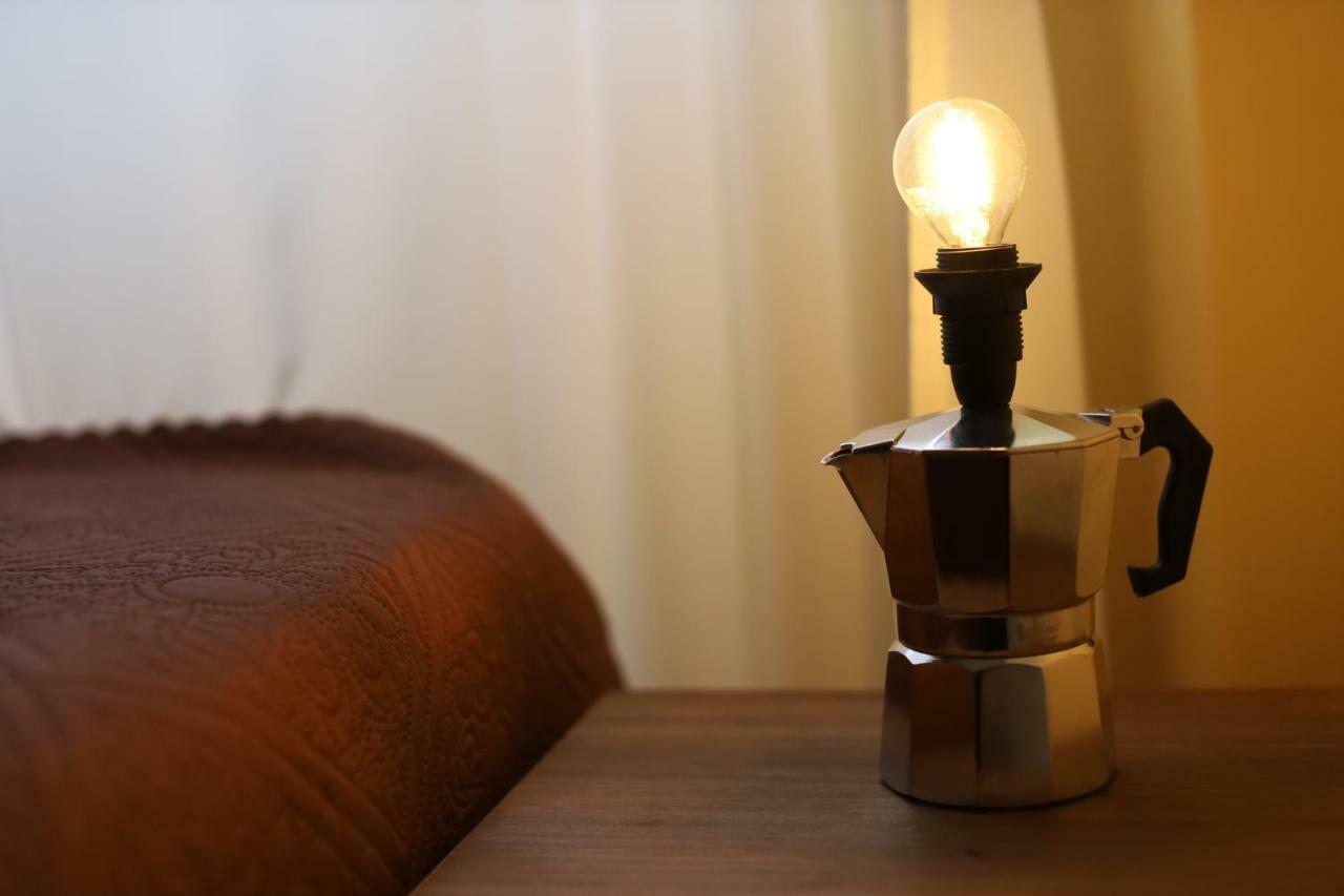 Aroma - Neapolitan Bnb Bagian luar foto