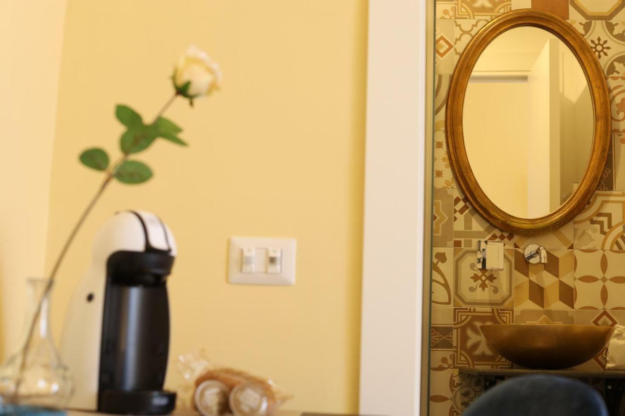 Aroma - Neapolitan Bnb Bagian luar foto