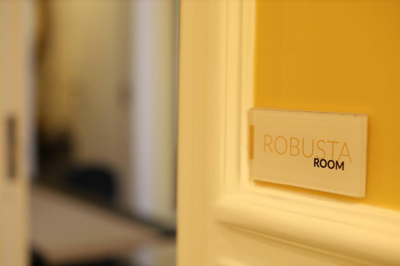 Aroma - Neapolitan Bnb Bagian luar foto