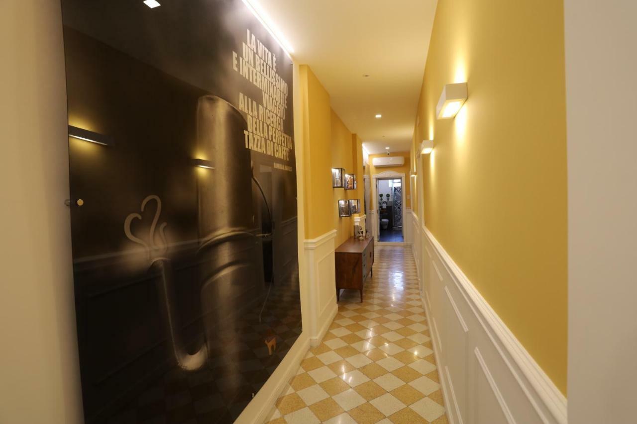 Aroma - Neapolitan Bnb Bagian luar foto