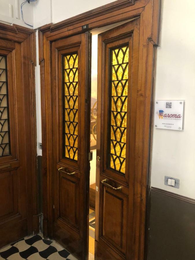 Aroma - Neapolitan Bnb Bagian luar foto